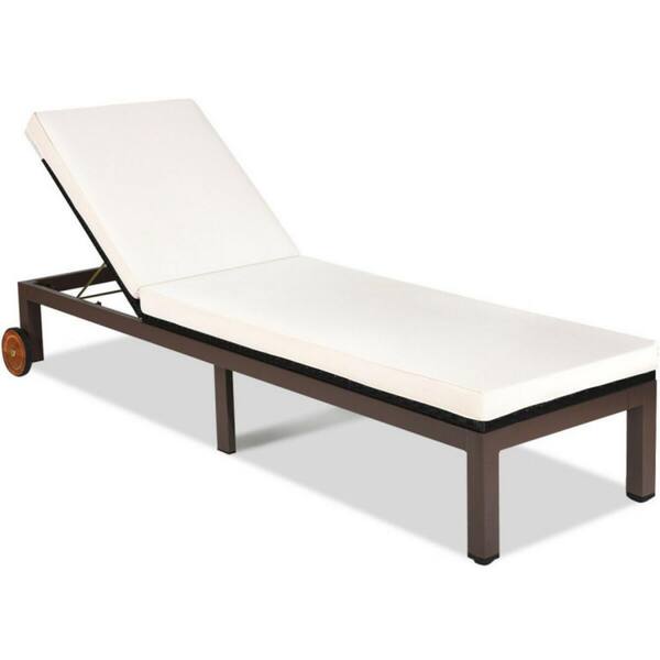 Clihome Wicker Outdoor Rattan Patio Chaise Lounge Recliner Chair with Beige Cushions