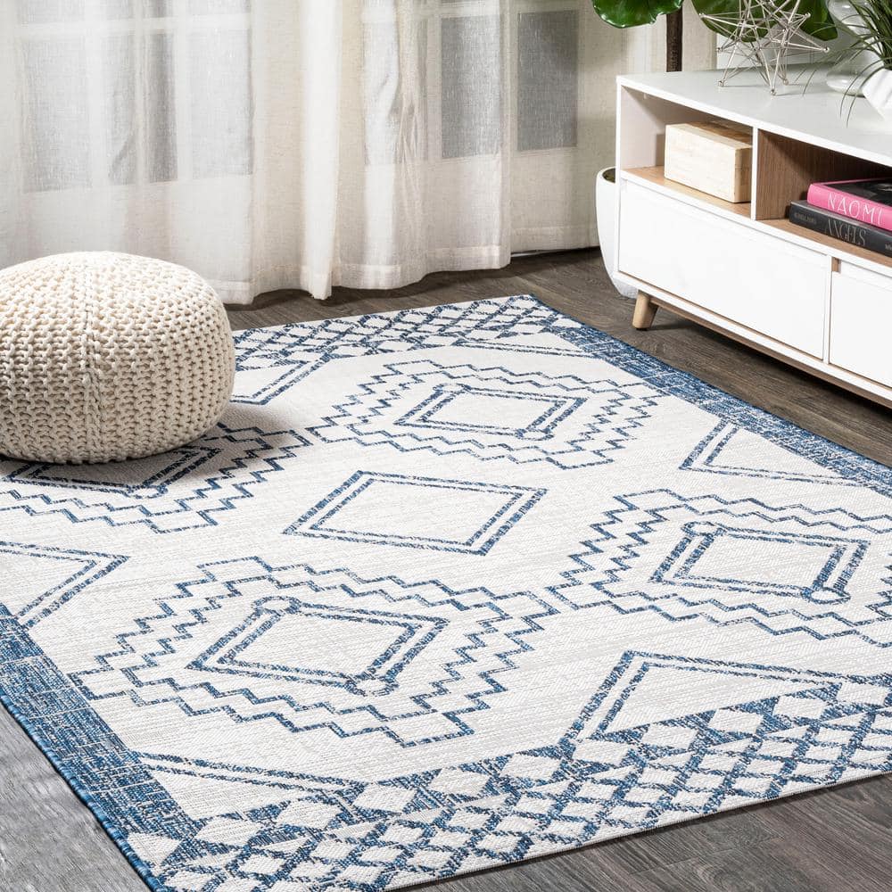 Ivory/Blue Synthetic Medallion Rectangular Easy-Care Rug