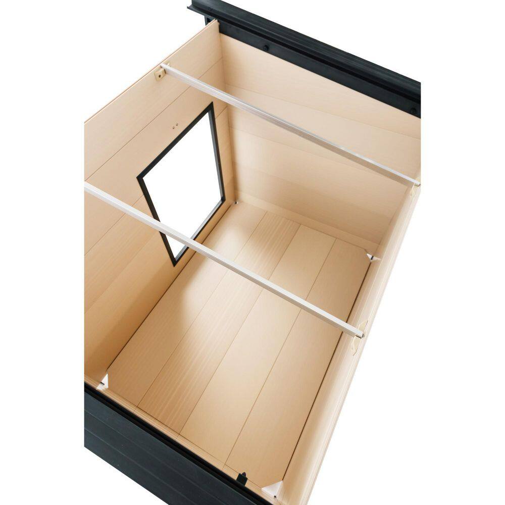 X-Large Maple and Green Insulated Plastic Dog House