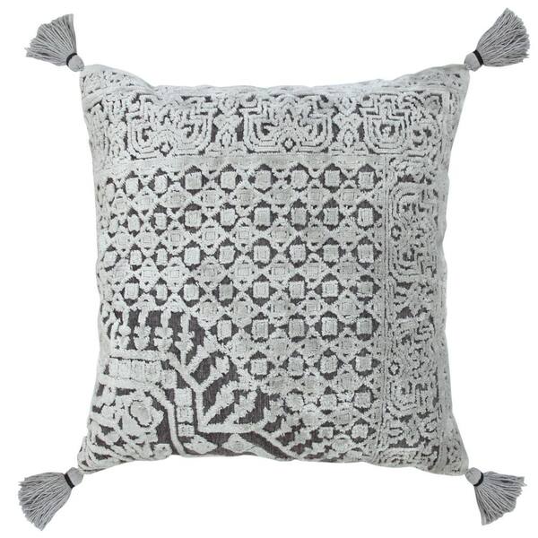 traditional throw pillows