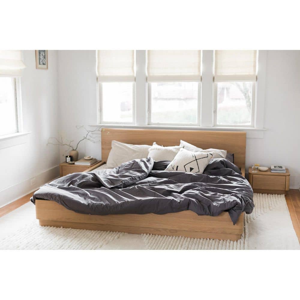 Odette Oak Brown Oak Veneer Frame King Platform Bed with Softened Corners price history on PriceWatchPro