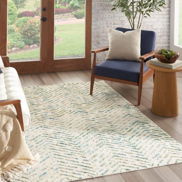 Vail Iv/Green 5 ft. x 7 ft. Contemporary Area Rug
