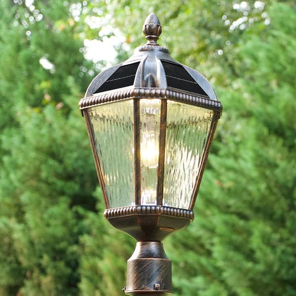 GAMA SONIC Royal Bulb Series 1-Light Bronze Aluminum Solar Outdoor Weather Resistance Post Light with 150 Lumen LED Bulb Included