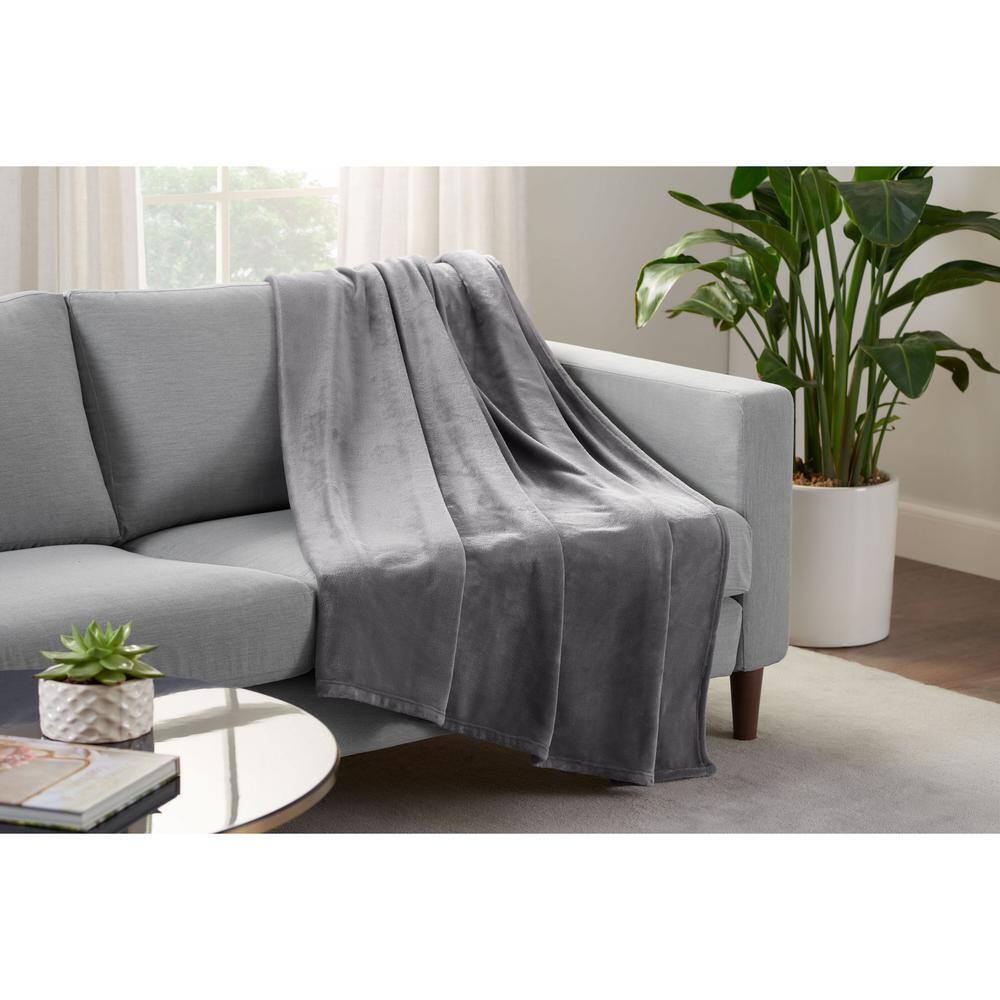 Serta Ultimate Cozy Plush Grey Polyester Plush King Blanket 26526300164