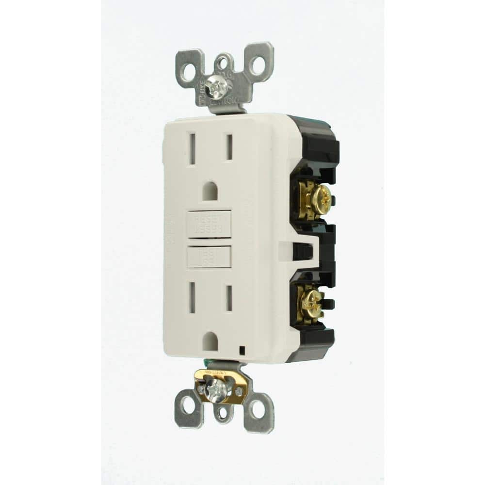 Legrand 15 Amp Tamper Resistant GFCI Outlet with USB Ports and Wall Plate
