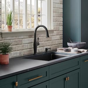 Hamelin Single Handle Pull Down Sprayer Kitchen Faucet in Matte Black