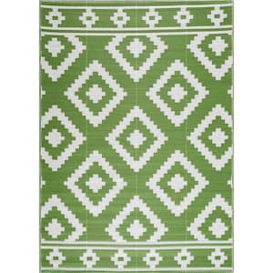 Milan Green and Creme 10 ft. x 14 ft. Folded Reversible Recycled Plastic Indoor/Outdoor Area Rug-Floor Mat