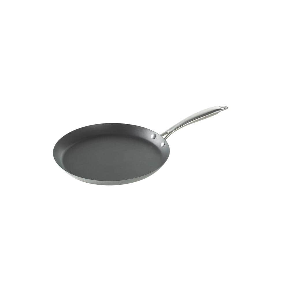 Crepe Pan, Cast Iron, French, with tools, Marin Restaurant Supply