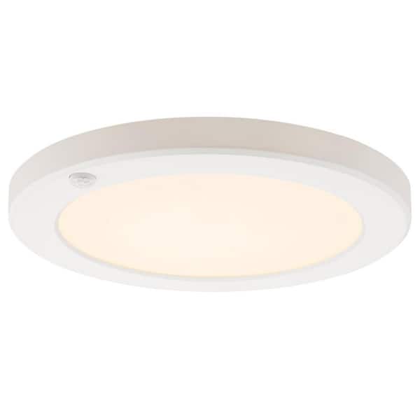 Westinghouse 9 in. 1-Light White Motion Activated Selectable 3000K, 4000K, 5000K, Integrated LED Flush Mount
