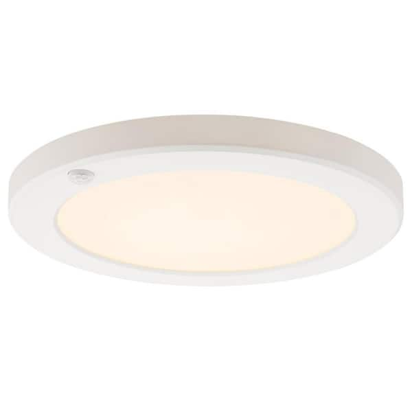 Westinghouse 9 in. 1-Light White Motion Activated Selectable 3000K, 4000K, 5000K, Integrated LED Flush Mount