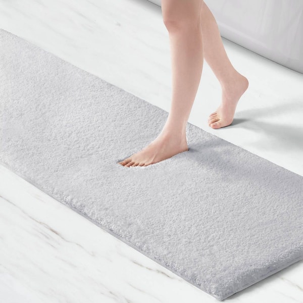 Marshmallow Grey 24 in. x 72 in. Bath Mat