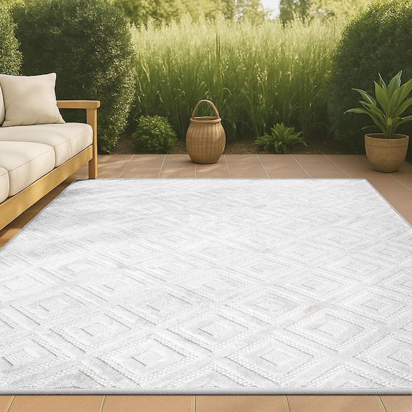 Portmany Ivory 5 ft. x 8 ft. Neutral Diamond Trellis Indoor/Outdoor Area Rug