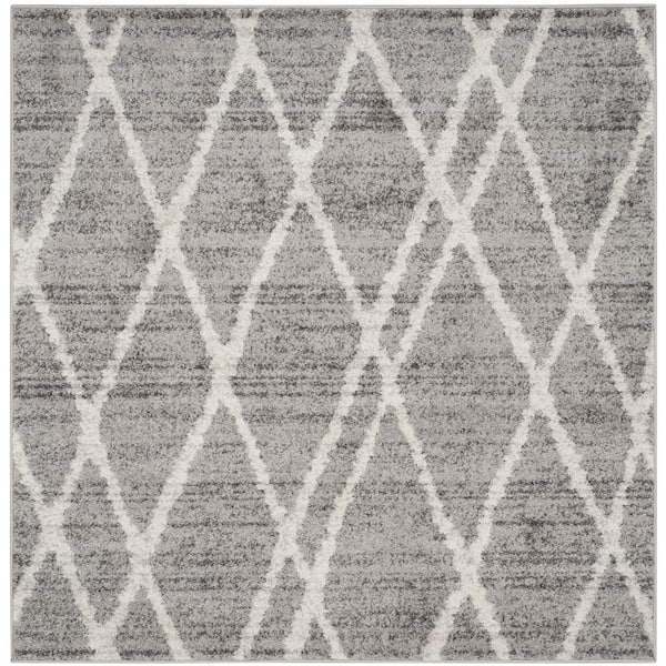 Adirondack Ivory/Silver 4 ft. x 4 ft. Square Diamond Geometric Area Rug