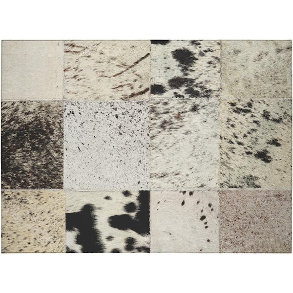 Laredo Black 1 ft. 8 in. x 2 ft. 6 in. Indoor/Outdoor Washable Rug