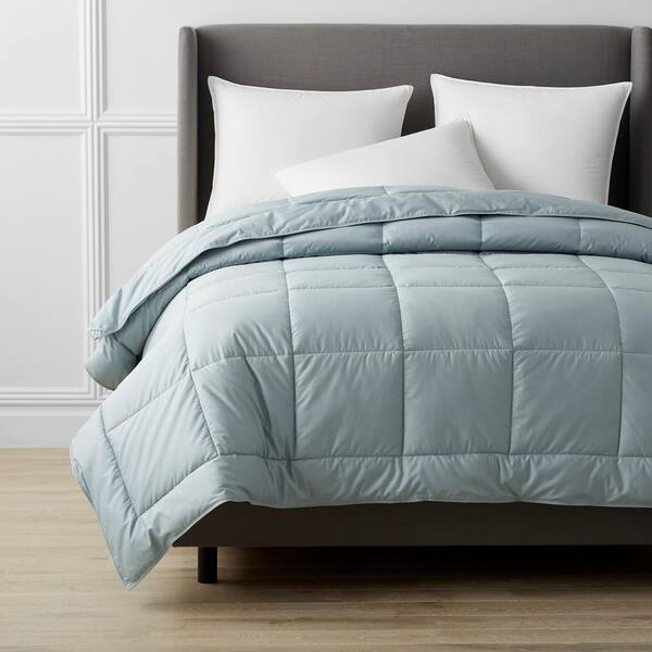 The Company Store PrimaLoft Deluxe Medium Warmth Cloud Blue Queen Down Alternative Comforter