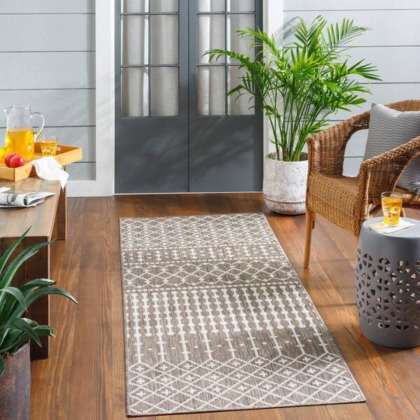 https://images.thdstatic.com/productImages/6c56affc-26bd-5023-84a5-639368412ad6/svn/taupe-brown-artistic-weavers-outdoor-rugs-lbh2327-2773-31_600.jpg