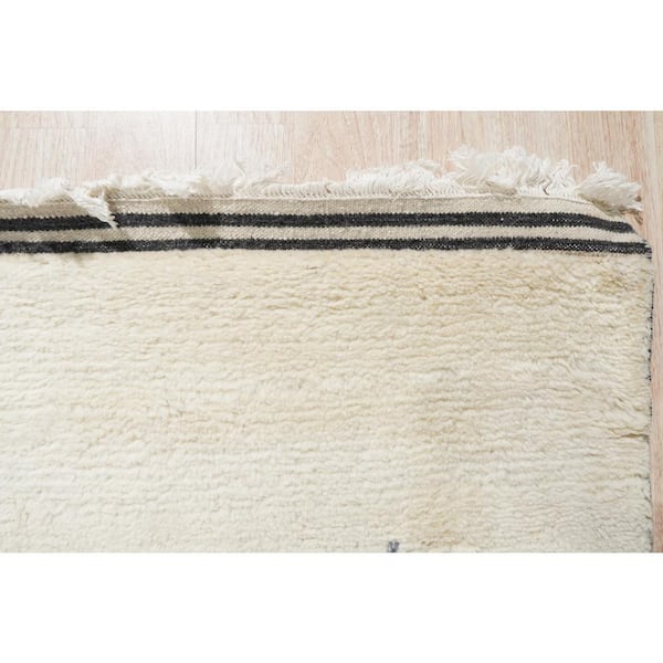 Ivory 6 ft. x 9 ft. Hand Knotted Wool Transitional Moroccan Rug Ivory