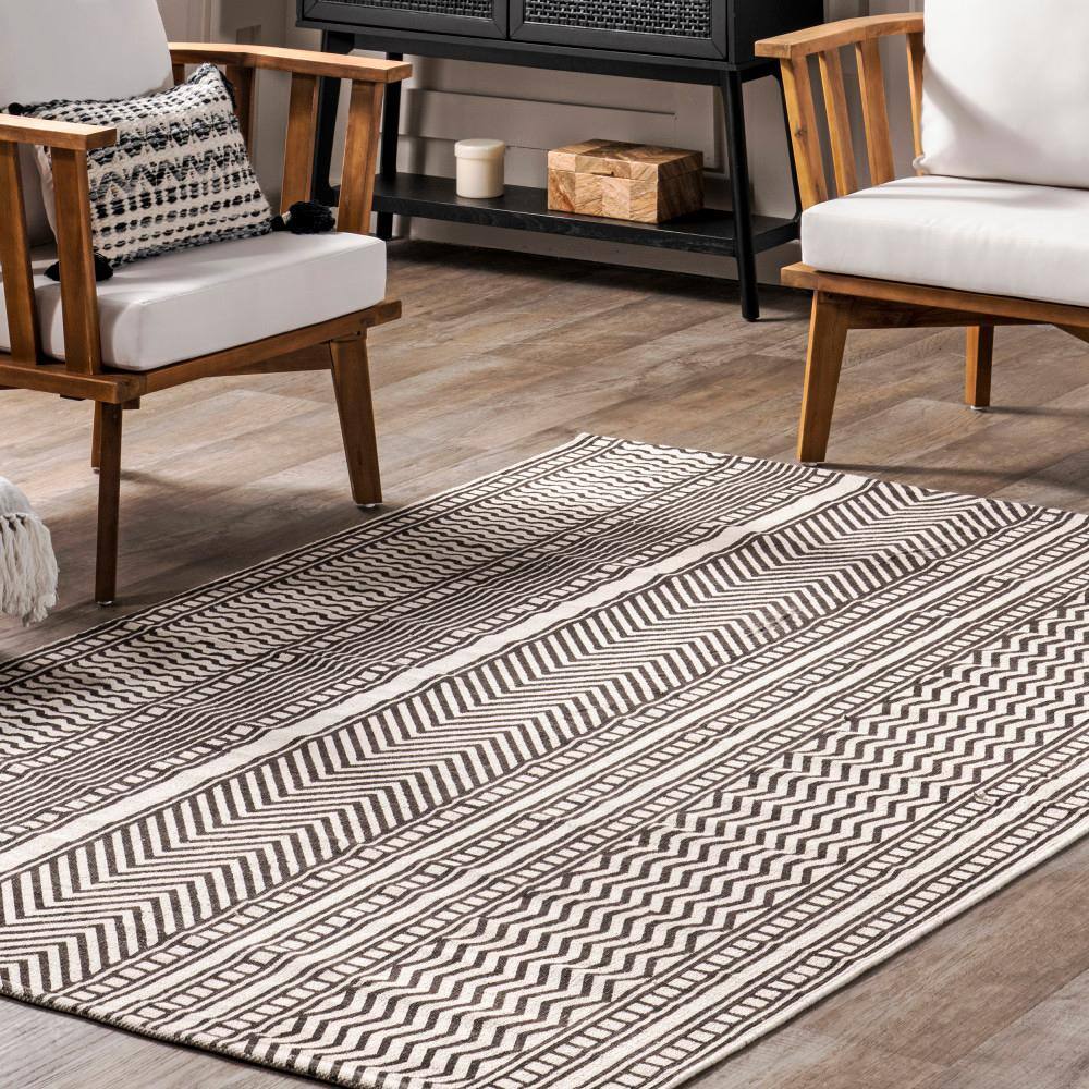 Modern Geometric Black and White Cotton Flat Weave Area Rug 8' x 10'