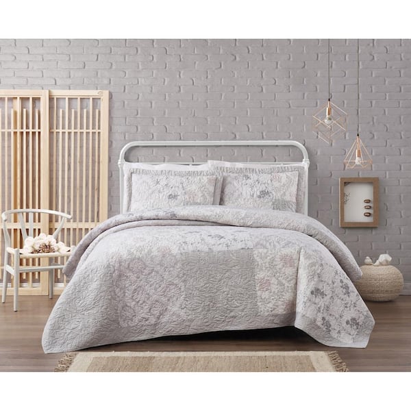 Cottage Classics Brigette Floral Cotton 3-Piece Grey Full/Queen Quilt Set