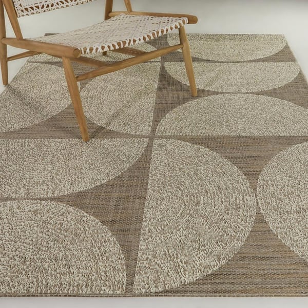 Calza Brown 8 ft. x 10 ft. Geometric Indoor/Outdoor Area Rug