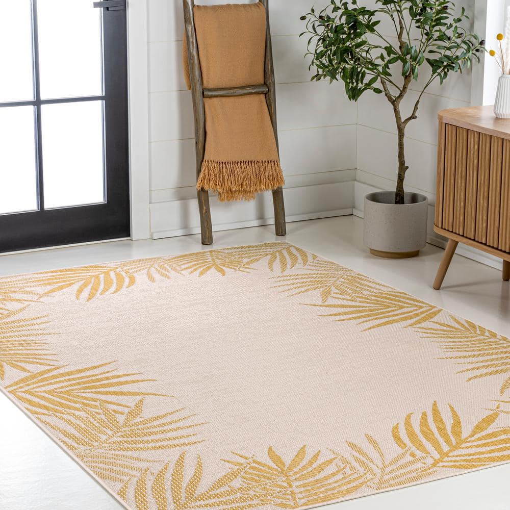 Isla Yellow and Cream Synthetic 4' x 6' Reversible Area Rug