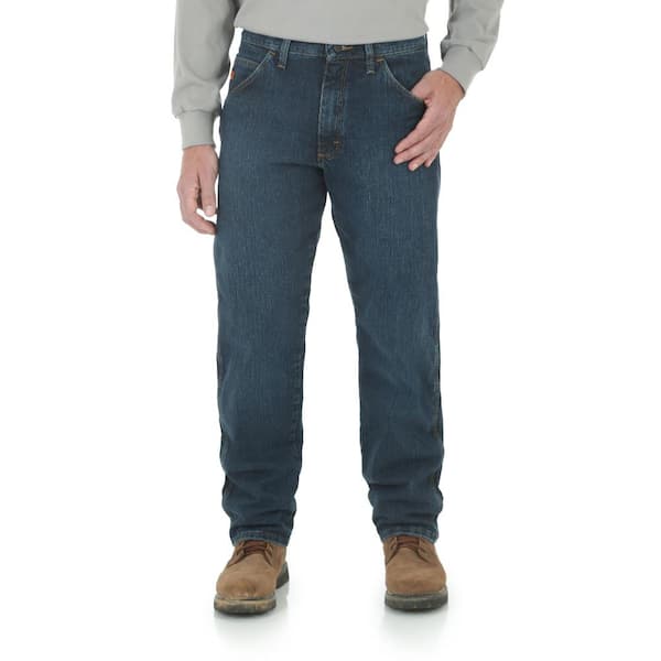 Wrangler Men's Size 33 in. x 30 in. Midstone Relaxed Fit Advanced Comfort Jean