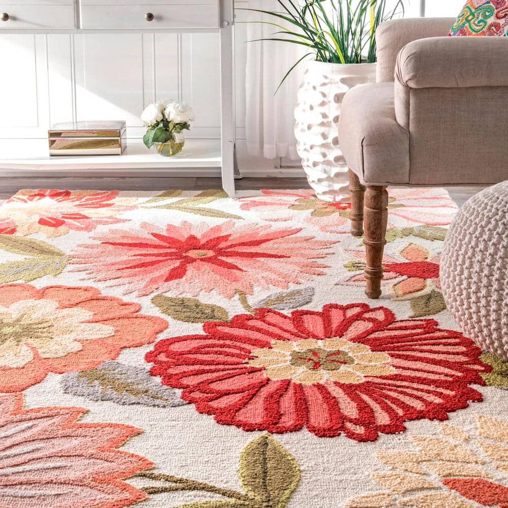 Handmade Red Floral Tufted Wool Area Rug, 5' x 8'