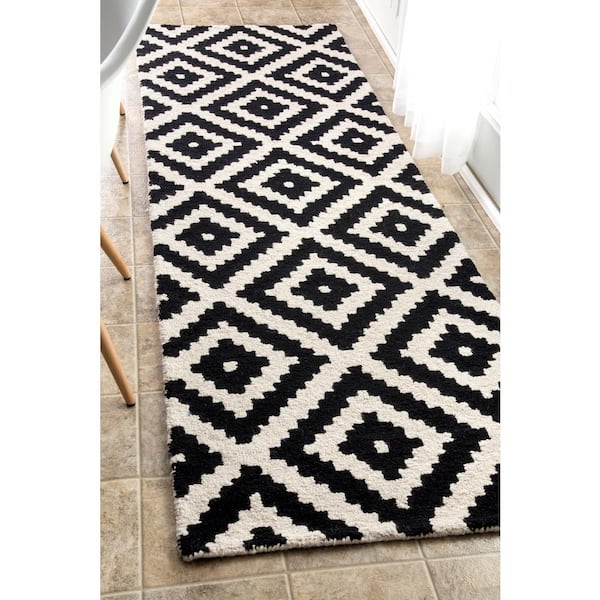 Kellee Contemporary Black 3 ft. x 10 ft. Runner Rug