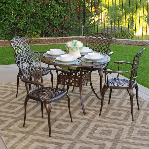 Cast aluminum deals patio dining table