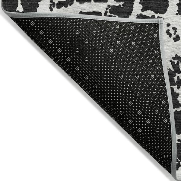 Black and White 5 ft. x 8 ft. Abstract Indoor / Outdoor Area Rug