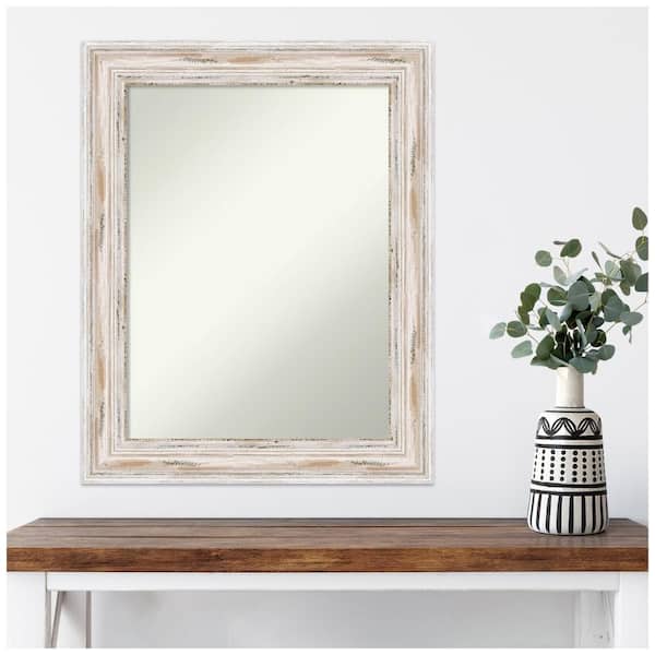 年末のプロモーション Amanti Art 木製壁鏡 29.1 x 23インチ アレキサンドリアホワイトウォッシュフレーム バスルームミラー  バニティミラー ホワイト M