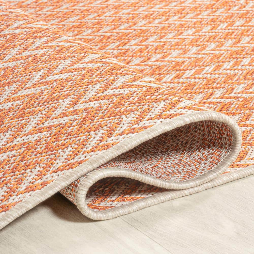 JONATHAN  Y Santa Monica Chevron Concentric Squares 5 x 8 (ft) Loomed Polypropylene Orange/Cream Rectangular Indoor/Outdoor Stripe Farmhouse/Cottage Hose washable Area rug