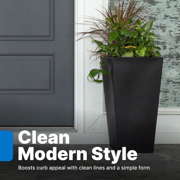 Step2 Everton Large Onyx Black Indoor Plastic Square Planter