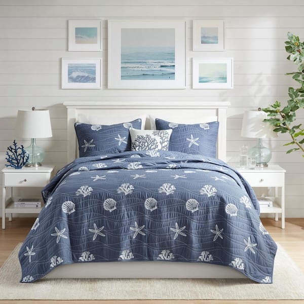 Seaside 4-Piece Navy Cotton Full/Queen Reversible Embroidered Quilt Set with Throw Pillow