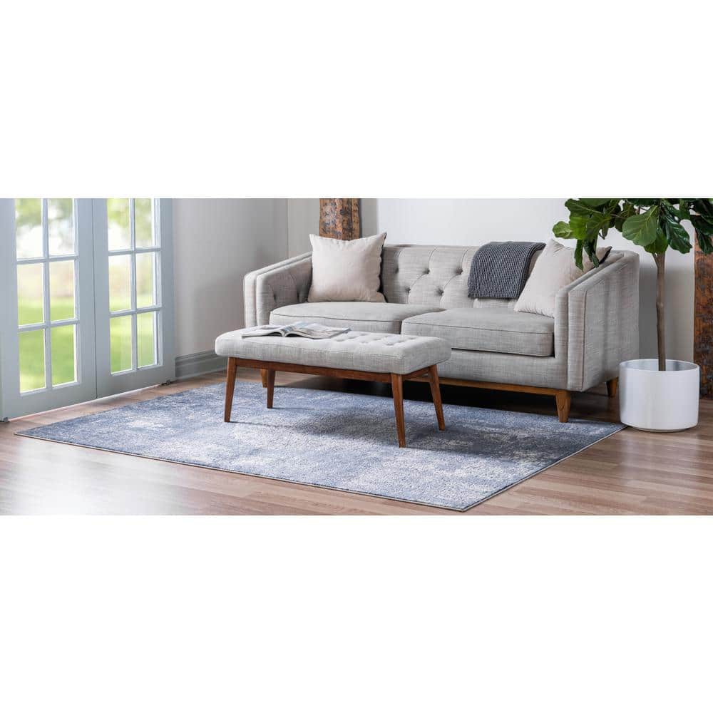 Blue Medallion Synthetic Reversible 6' x 9' Area Rug