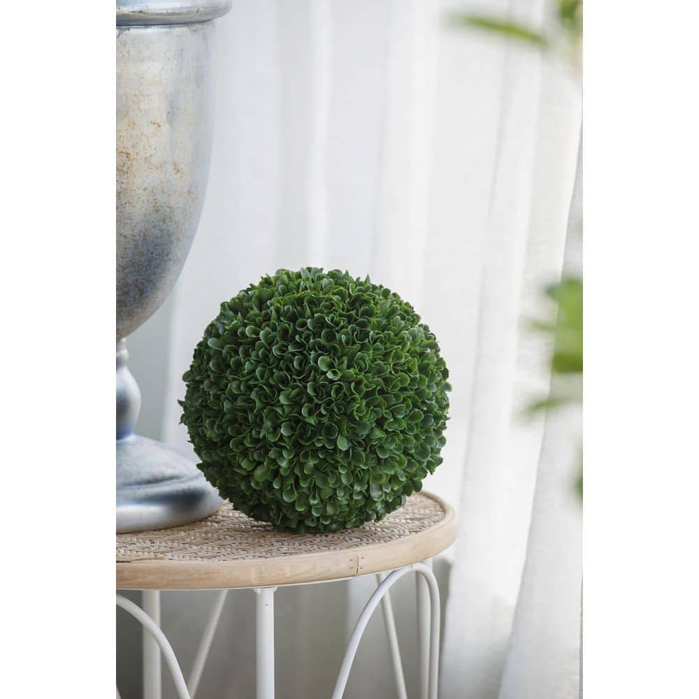 8.5" Green Plastic Boxwood Topiary Ball