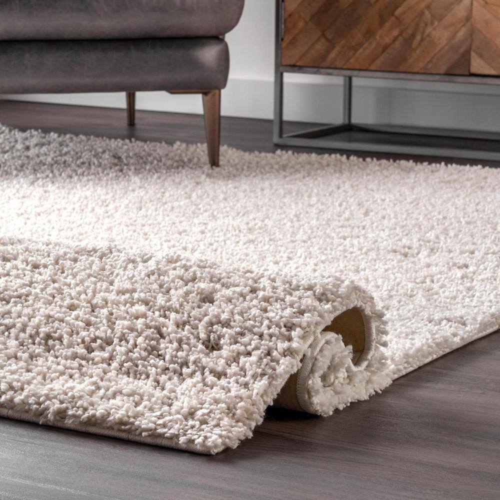 White Synthetic Square Shag Rug, 5' 3"