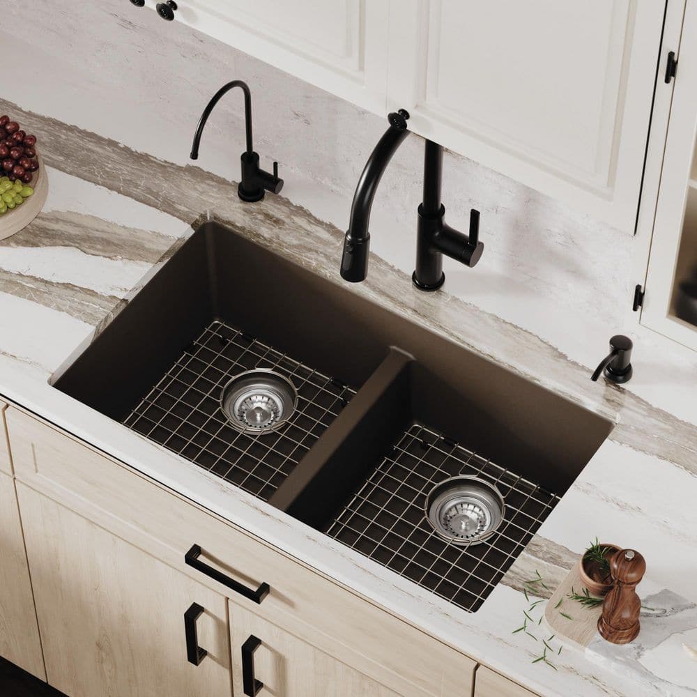 Karran QU-810 Quartz/Granite 32 in. Double Bowl 50/50 Undermount
