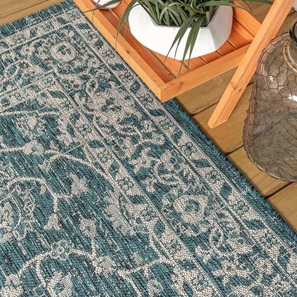 Elegant Charcoal and Light Gray 9' x 12' Handwoven Indoor/Outdoor Rug