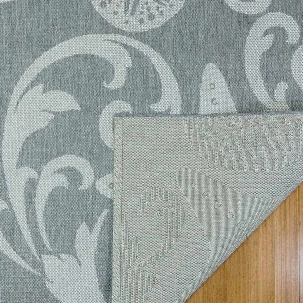 Gray Nautical Starfish and Sand Dollar 5' x 7' Indoor/Outdoor Area Rug
