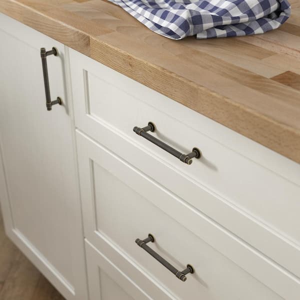 Francisco 4 in. (102 mm) Classic Warm Chestnut Cabinet Drawer Bar Pull