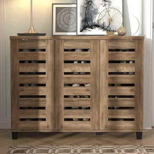 Lismore 35.4 in. H X 45.3 in. W Knotty Oak 20 Pairs 3 Doors Shoe Cabinet