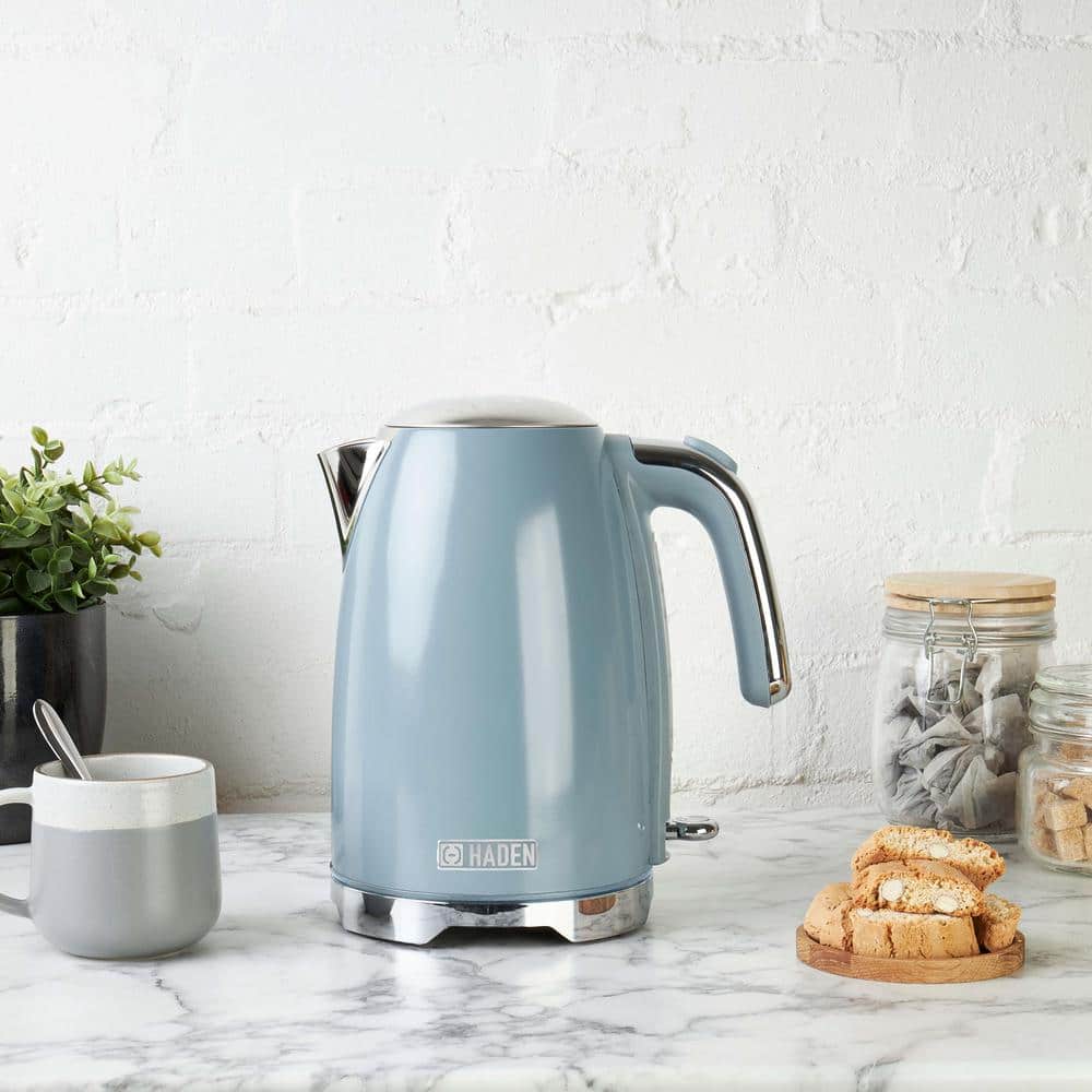 Sky Blue Retro Cordless Electric Kettle with Chrome Accents
