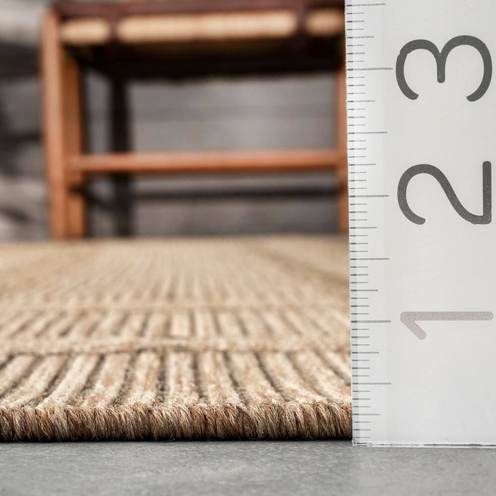 Beige Geometric Patterned Indoor/Outdoor Area Rug 6'7" x 9'