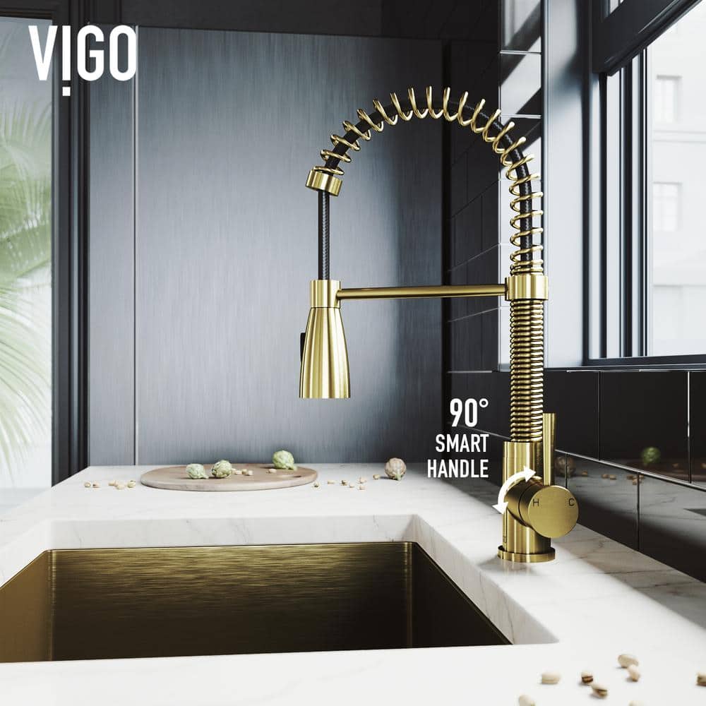 Elegant Matte Gold Pull-Down Kitchen Faucet with 360° Swivel Spout