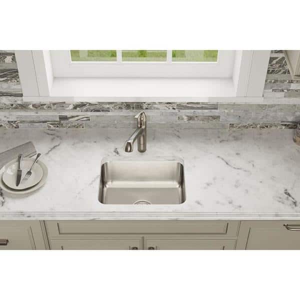 Lustertone 21 in. Undermount Single Bowl 18-Gauge Stainless Steel Kitchen Sink w/ Accessories