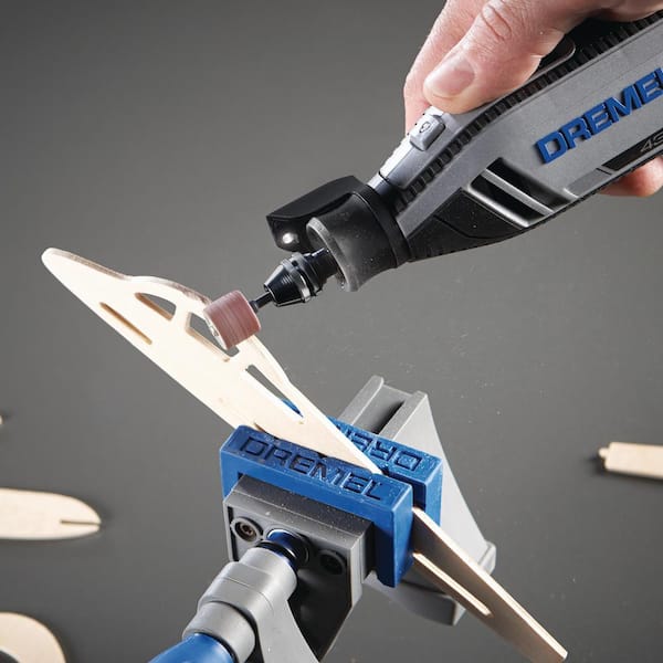  Dremel 4000-4/86-P Corded Rotary Tool Kit with 4 Attachments  and 86 Accessories - Perfect for Cutting, Detail Sanding, Engraving, Wood  Carving, and Polishing : Everything Else