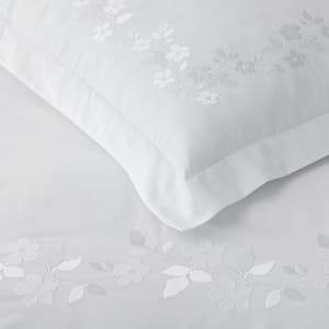 Legends Hotel Brighton Embroidered Egyptian Cotton Percale Pillowcase (Set of 2)