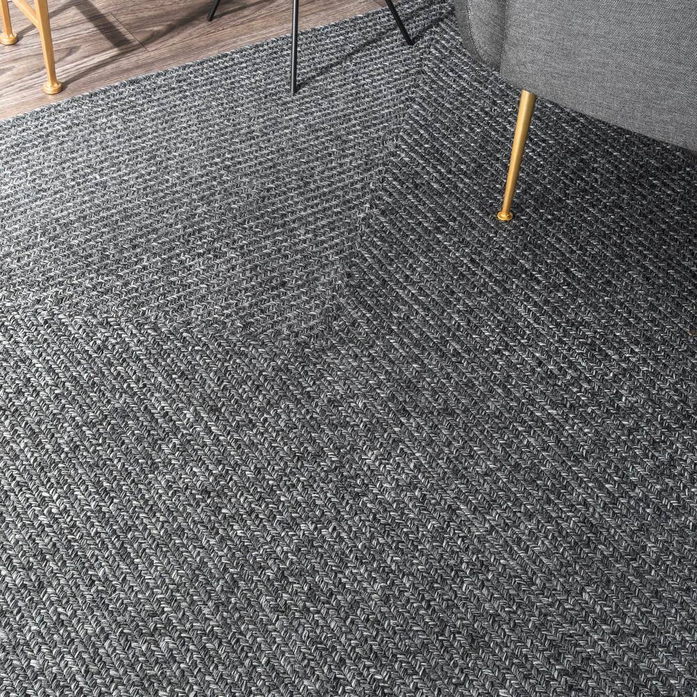 Charcoal Gray Round Braided Synthetic Indoor/Outdoor Rug