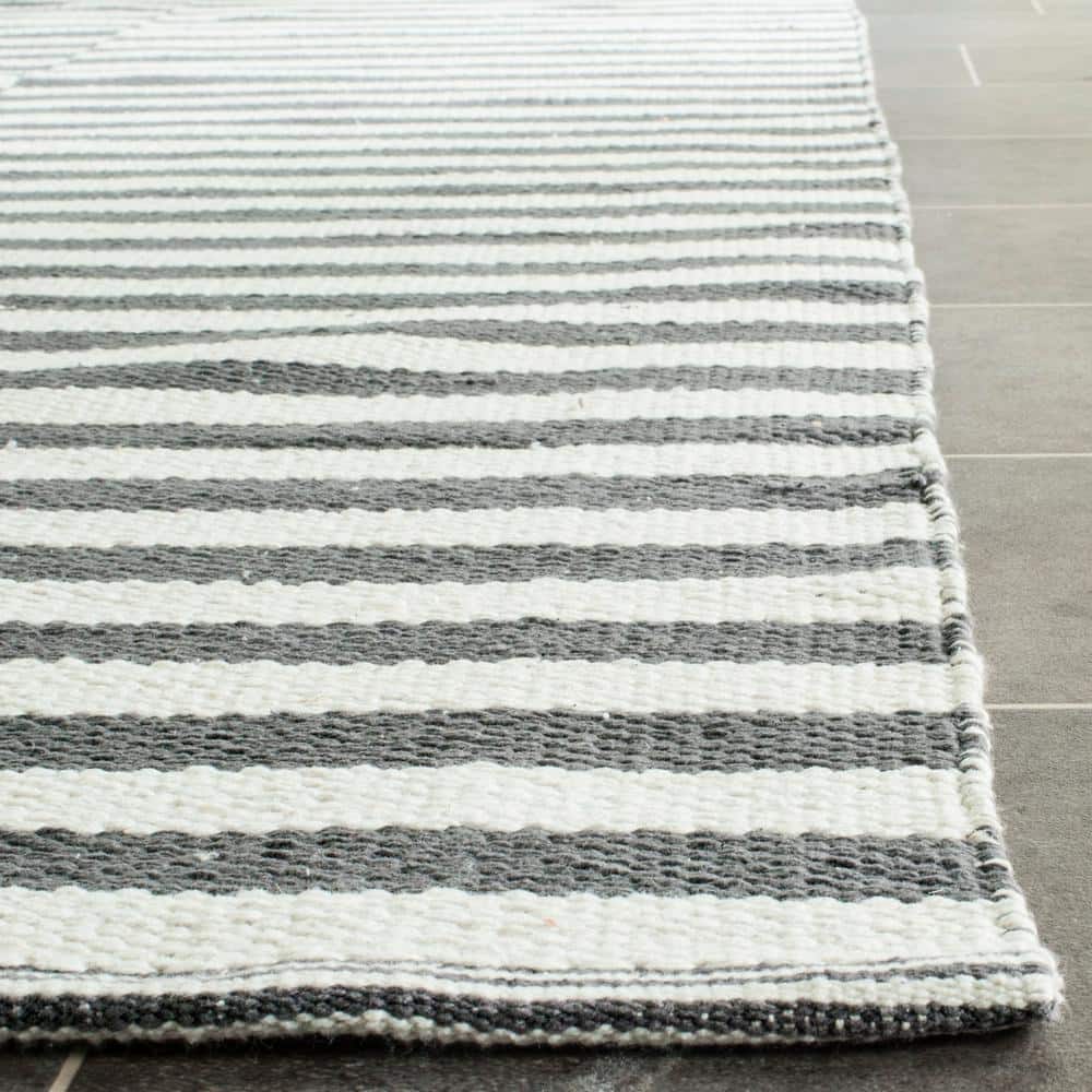 Coastal Comfort Ivory and Grey 8' x 10' Cotton Area Rug